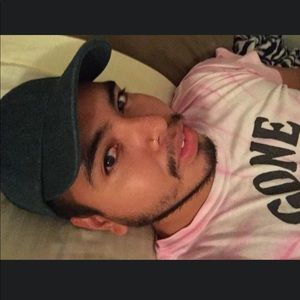 Meet your Posher, Alexis